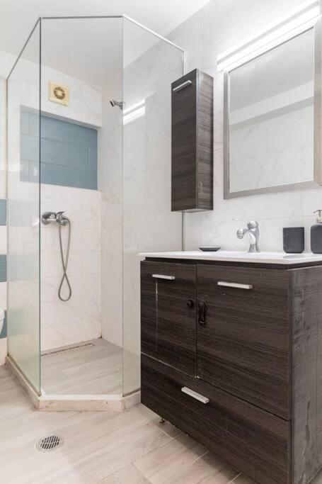 Apartment At Ano Glifada. Athen Eksteriør billede