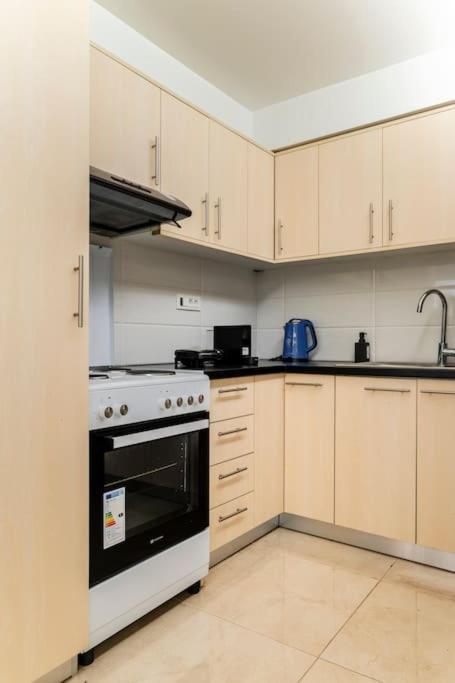 Apartment At Ano Glifada. Athen Eksteriør billede